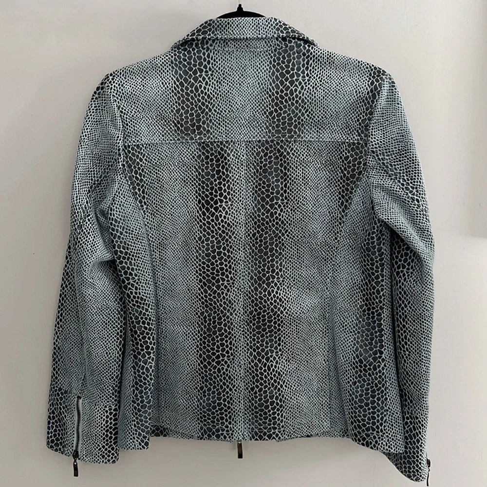 Dialogue Jacket - Picture 5 of 15